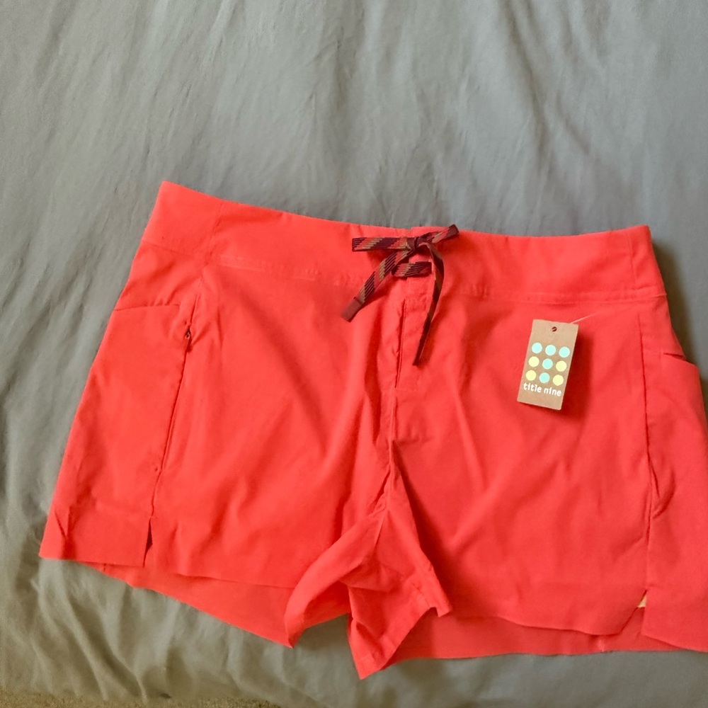 Title nine Clementine Incrediboardie 2.5 Quick-Dry Lightweight board shorts